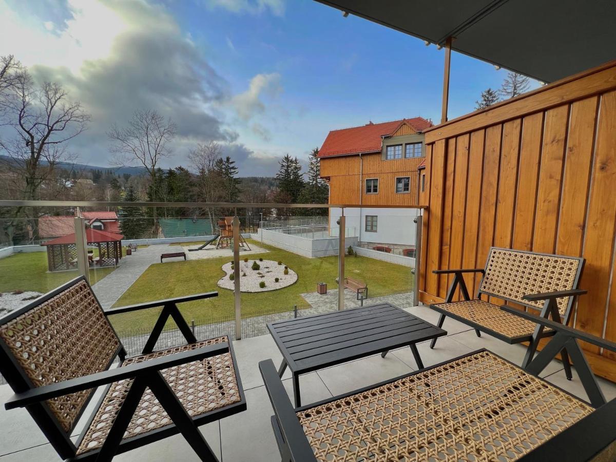 Modern Stone Hill Apartment Шклярска-Поремба Экстерьер фото